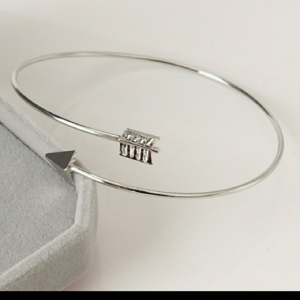 Arrow Bangle Bracelet Silver